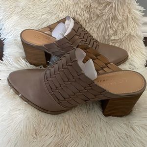 brand shoe. kohls. sizes 8